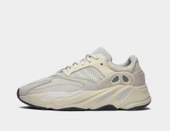 Adidas YEEZY BOOST 700 Women's
